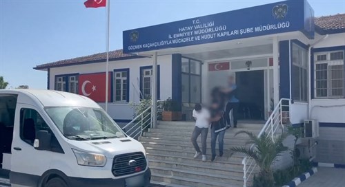 51 İl’de Düzenlenen Denetimlerde 273 Göçmen Kaçakçısı, 1.022 Düzensiz Göçmen Yakalandı